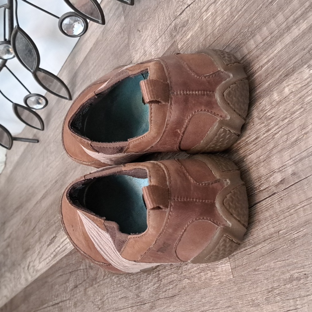 Tevas - Picture 5 of 11